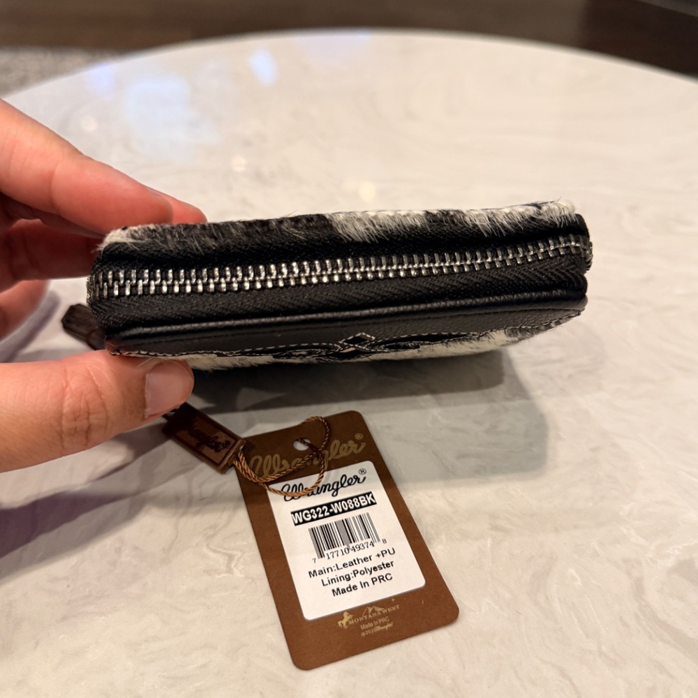 Wrangler Genuine Hair-On Cowhide Zip-Around Wallet Black - Picture 2 of 5